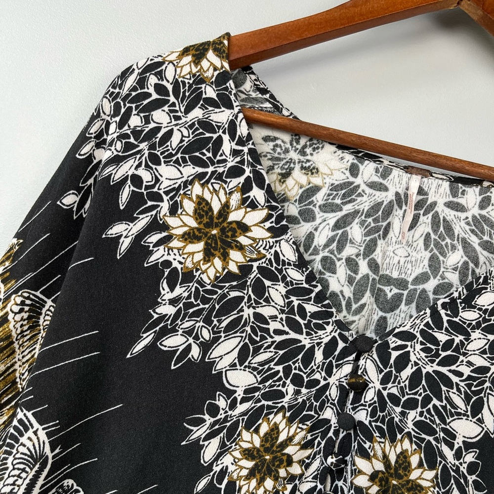 Free People “Birds of a feather” Floral Blouse - Picture 13 of 15